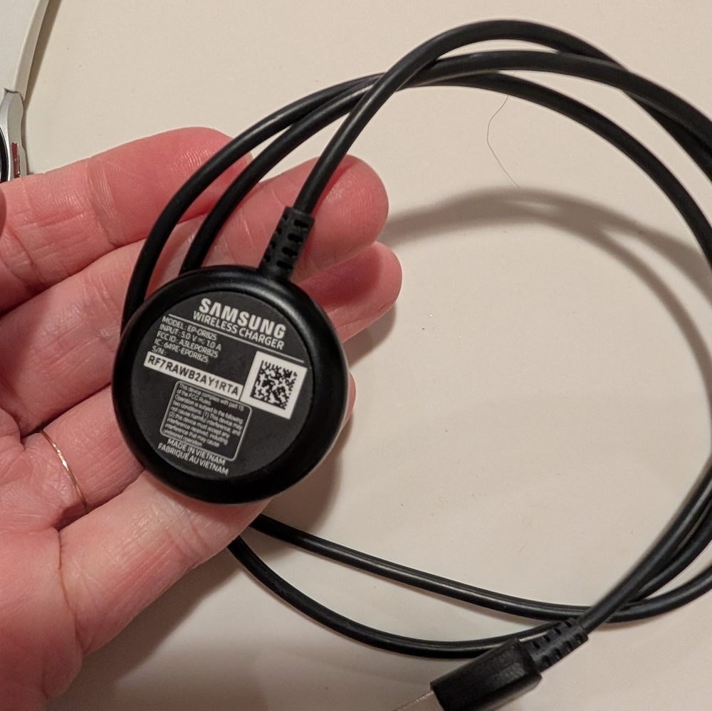 Samsung Galaxy Watch 4 40mm Face, 20mm Band, Bluetooth Smartwatch - Picture 10 of 10